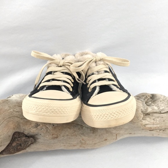 Beier Velvet Black Sneakers Flats Loafers Slipons Faux Fur Trim size 6.5 - Picture 3 of 8